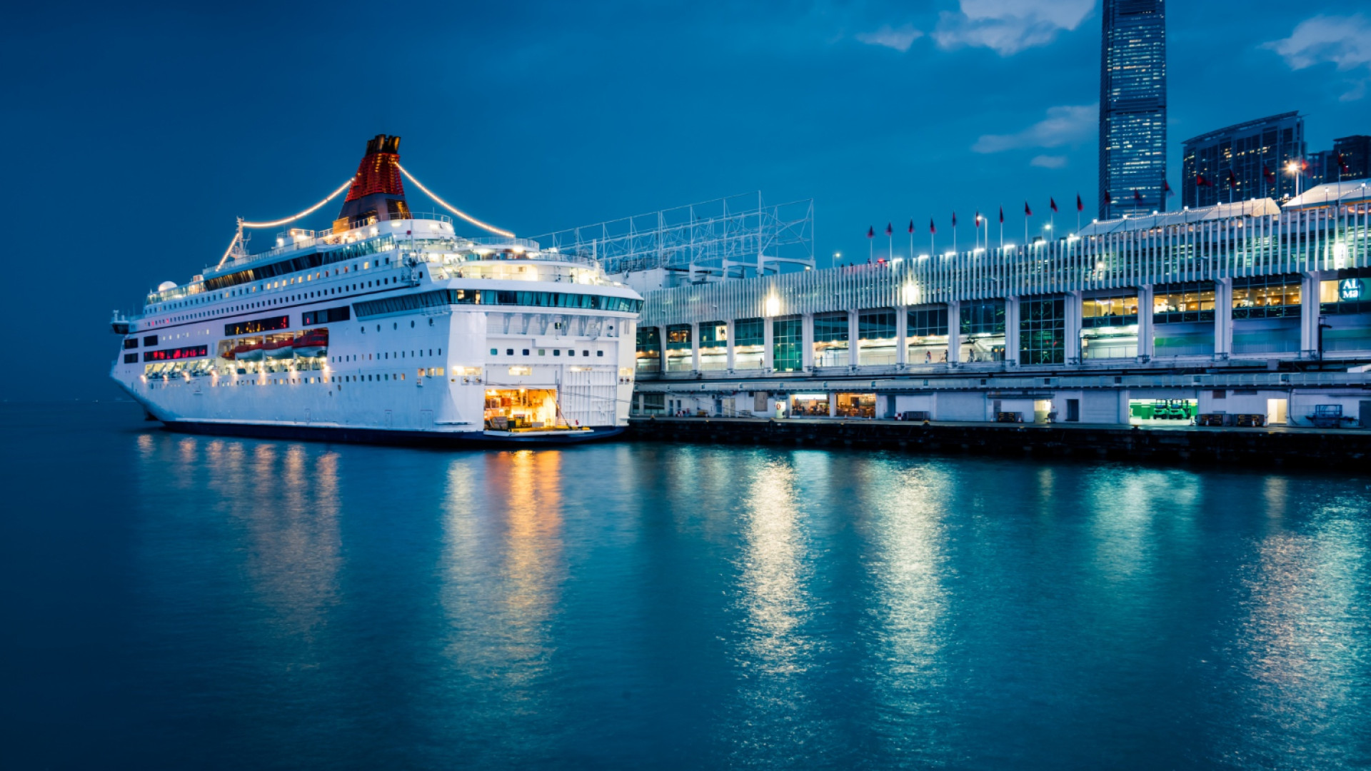 Quels sont les frais de service sur un bateau de croisière ?